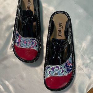 Women’s Algeria shoes SZ. 40
